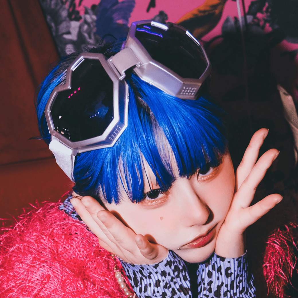 Aoi Mitsu.