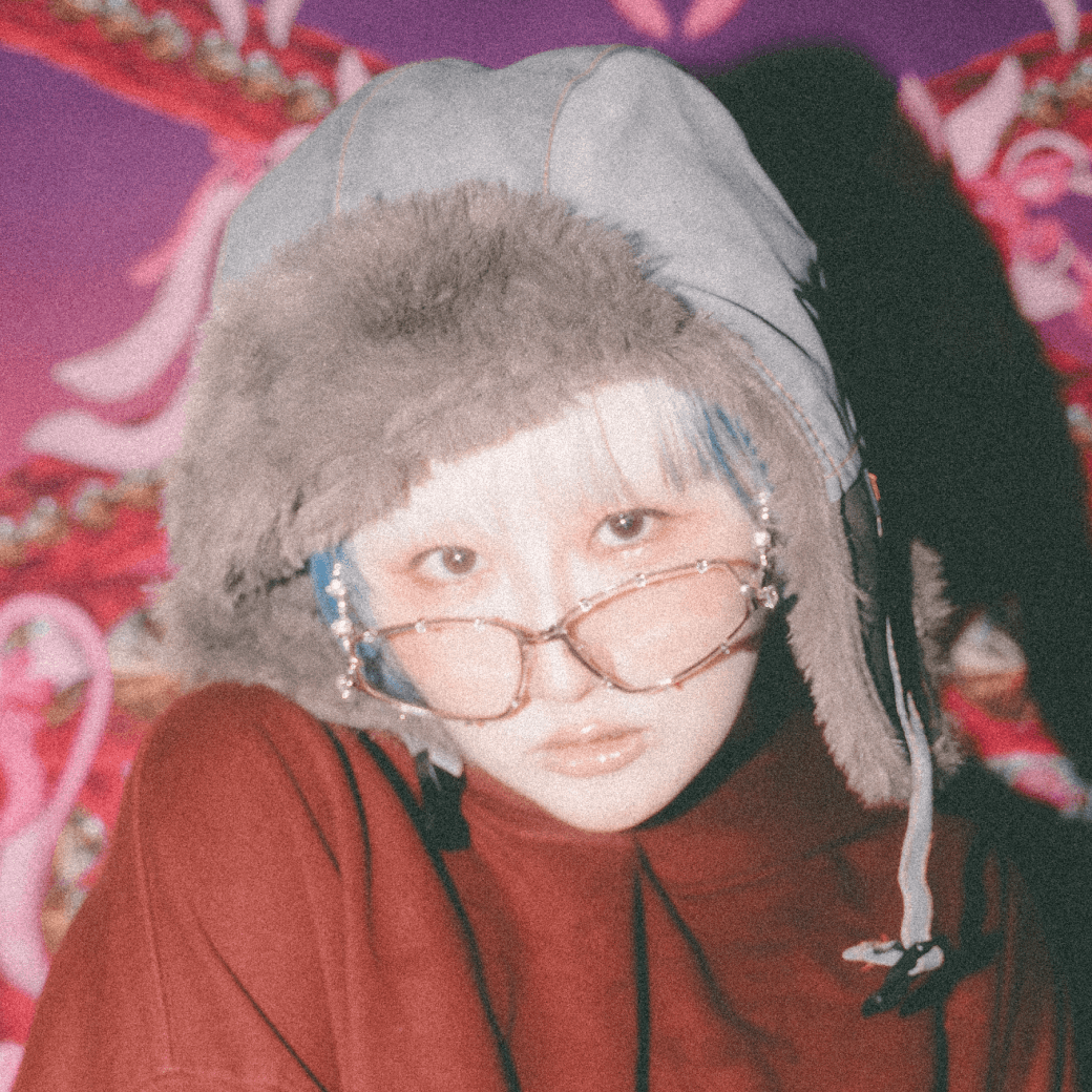 Aoi Mitsu.