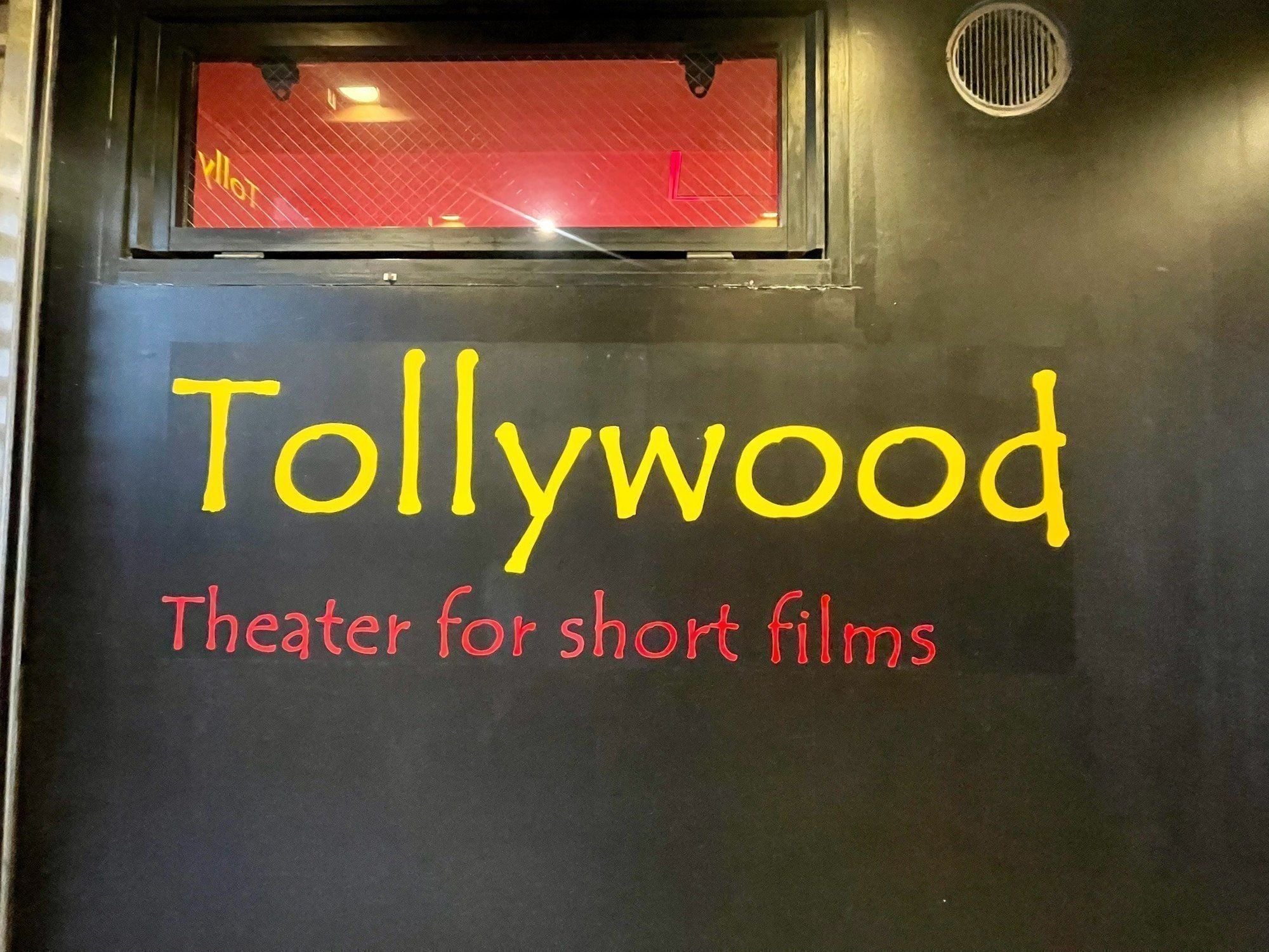 Tollywood - Theater for short films のロゴ