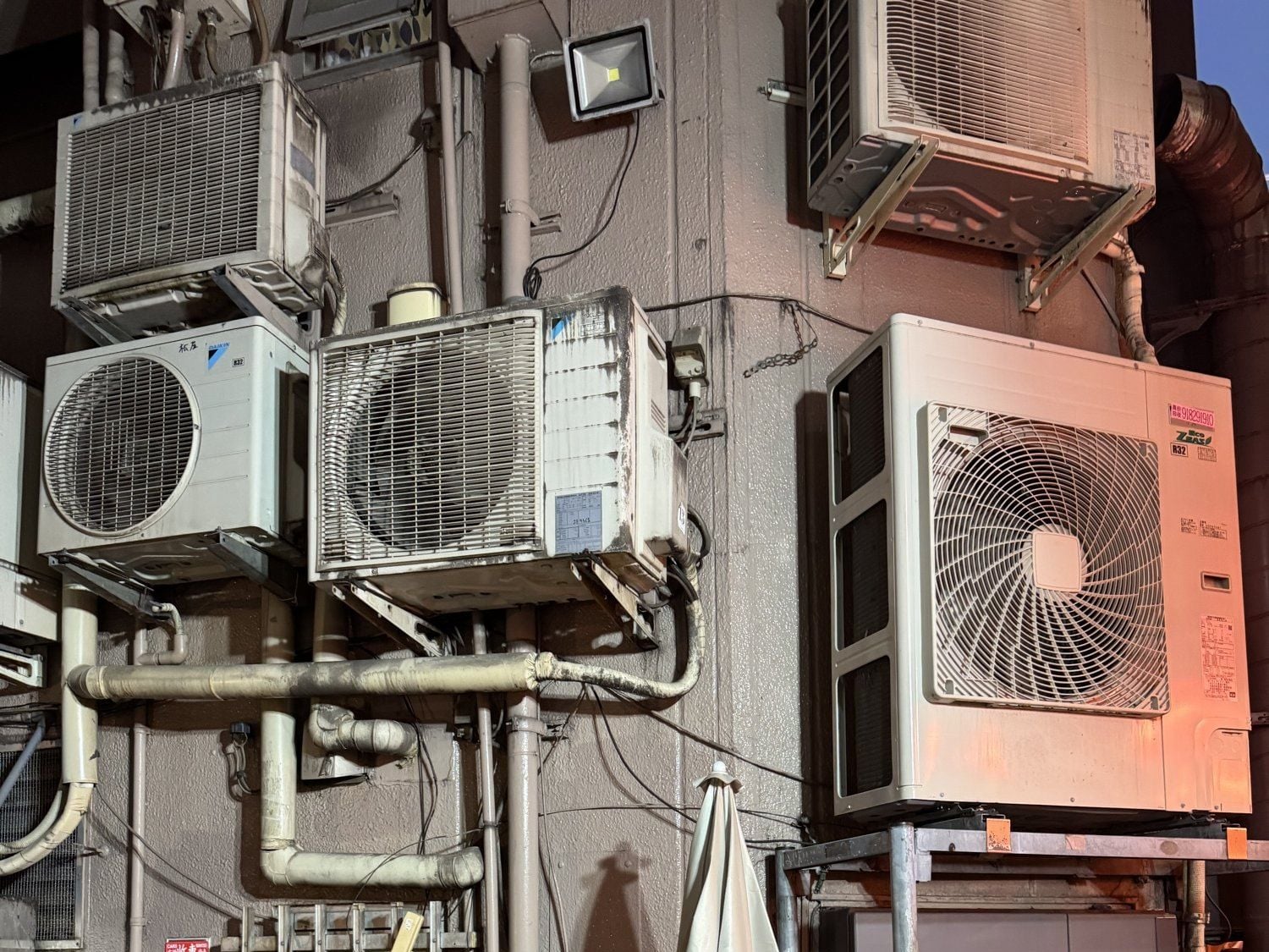 主役（室外機）